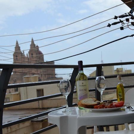 Mellieha Town Centre Bright & Spacious 3 Bedroom Apartment Exteriör bild