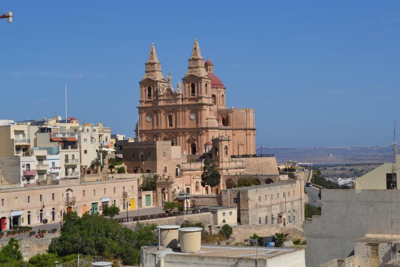 Mellieha Town Centre Bright & Spacious 3 Bedroom Apartment Exteriör bild