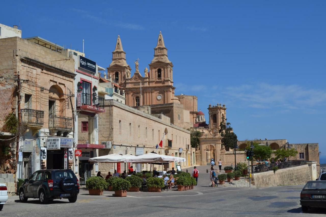 Mellieha Town Centre Bright & Spacious 3 Bedroom Apartment Exteriör bild