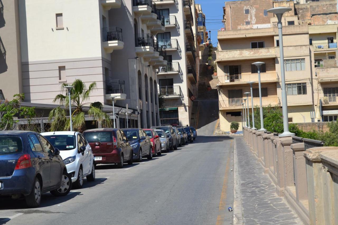 Mellieha Town Centre Bright & Spacious 3 Bedroom Apartment Exteriör bild